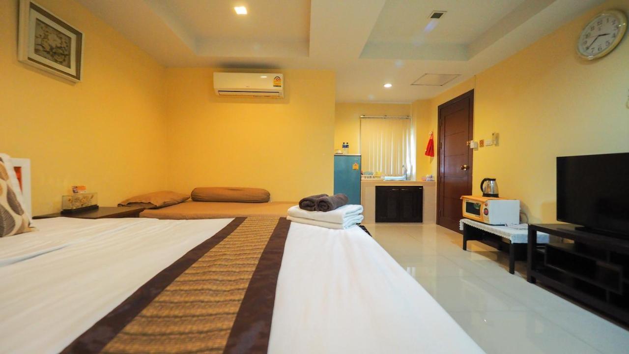 Joy House Jomtien Beach Exterior photo