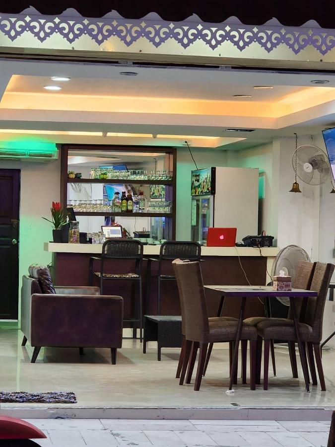 Joy House Jomtien Beach Exterior photo